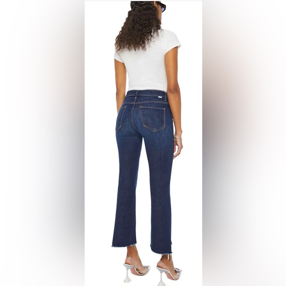 MOTHER Insider Cropped Step Fray Women's Blue Jeans - Picture 3 of 16